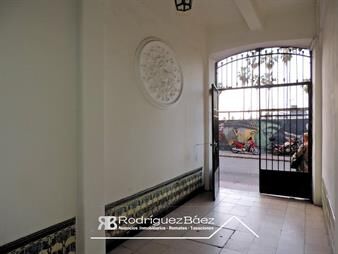 https://web5.gallito.com.uy/venta-apto-3-dormitorios-2do-por-escalera-ciudad-vieja-inmuebles-28134109