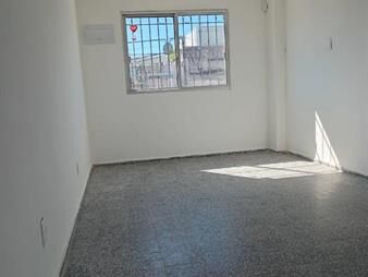 https://web5.gallito.com.uy/oportunidad-en-union-casa-1-dormitorio-proxima-al-pasteur-inmuebles-28169515