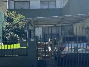 https://web5.gallito.com.uy/vendo-casa-en-pocitos-3-dorm-2-baños-y-garage-inmuebles-28192356