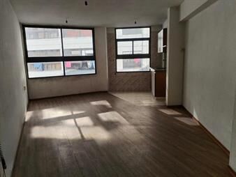 https://web5.gallito.com.uy/monoambiente-a-pasos-de-terminal-tres-cruces-inmuebles-28200798