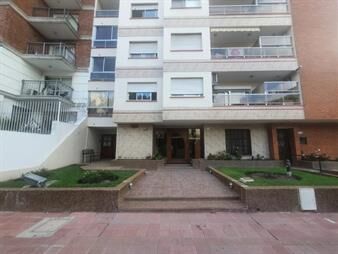https://www.gallito.com.uy/vendo-apartamento-de-1-dormitorio-en-punta-carretas-inmuebles-28212984