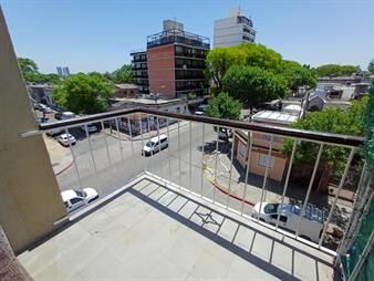 https://web5.gallito.com.uy/todo-al-frente-con-gran-terraza-y-vistas-inmuebles-28188596