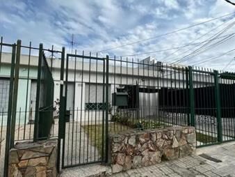 https://web5.gallito.com.uy/se-alquila-casa-1-dormitorio-al-frente-calle-los-jockies-inmuebles-28221322