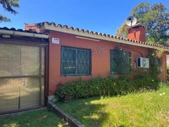 https://web5.gallito.com.uy/casa-a-mts-de-la-playa-con-gran-terreno-inmuebles-28225672