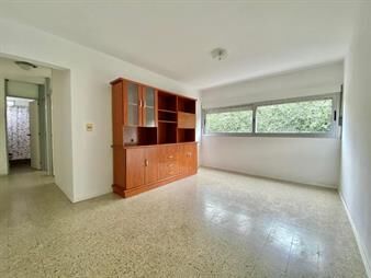 https://www.gallito.com.uy/venta-apartamento-de-2-dormitorios-en-euskalerria-70-inmuebles-28270152