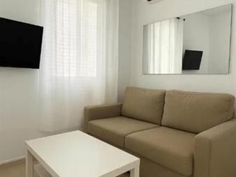https://web5.gallito.com.uy/vendo-apartamento-en-cordon-1-dormitorio-excelente-ubicacion-inmuebles-28287110
