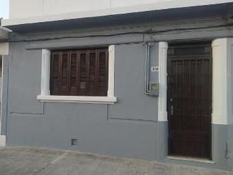 https://web5.gallito.com.uy/berlin-a-una-cuadra-de-gral-flores-dueño-alquila-casa-inmuebles-28287683