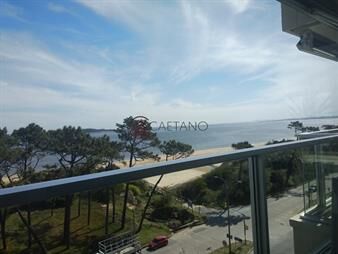 https://www.gallito.com.uy/excelente-apartamento-en-primera-linea-inmuebles-19121859