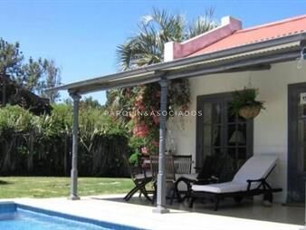 https://web5.gallito.com.uy/casa-en-venta-de-4-dormitorios-en-la-barra-inmuebles-19498385