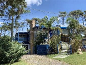 https://web5.gallito.com.uy/casa-en-venta-de-3-dormitorios-en-la-barra-inmuebles-19625139