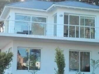 https://www.gallito.com.uy/casa-en-venta-de-6-dormitorios-en-la-barra-inmuebles-19653776