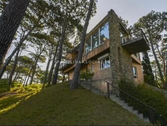 https://web5.gallito.com.uy/casa-en-venta-de-3-dormitorios-en-la-barra-inmuebles-19707743