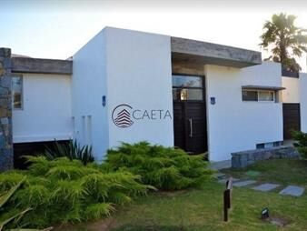 https://www.gallito.com.uy/casa-en-venta-en-el-chorro-manantiales-inmuebles-19856828