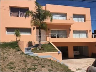 https://web5.gallito.com.uy/preciosa-casa-en-playa-brava-inmuebles-18612026