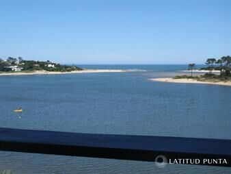 https://www.gallito.com.uy/apartamento-en-la-barra-inmuebles-19957466