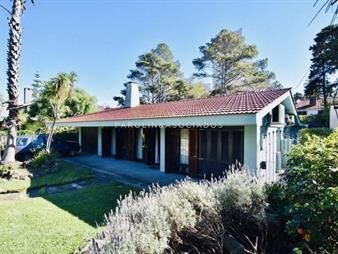 https://web5.gallito.com.uy/casa-4-dormitorios-mansa-punta-del-este-inmuebles-20731496