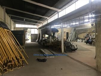 https://www.gallito.com.uy/venta-local-industrial-malvin-norte-sobre-gallinal-galpon-inmuebles-20766292