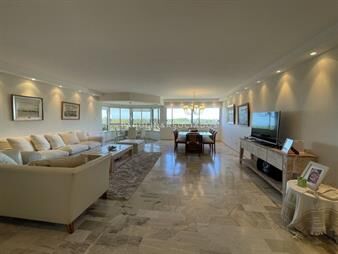 https://web5.gallito.com.uy/espectacular-apartamento-en-venta-inmuebles-20651290