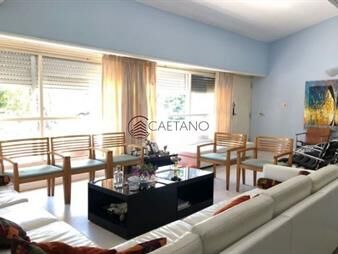 https://web5.gallito.com.uy/en-venta-casa-en-primeras-paradas-de-playa-mansa-terreno-e-inmuebles-21191288