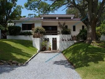 https://web5.gallito.com.uy/casa-de-3-dormitorios-en-lugano-punta-del-este-inmuebles-20731258