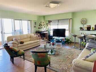 https://www.gallito.com.uy/apartamento-4-dormitorios-primera-linea-mansa-inmuebles-20285996