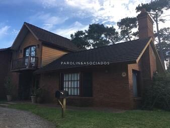 https://web5.gallito.com.uy/casa-en-cantegril-punta-del-este-inmuebles-20745816
