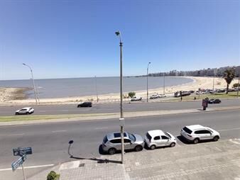 https://www.gallito.com.uy/apartamento-rambla-y-pereira-de-la-luz-200-m2-gge-2-inmuebles-21971217