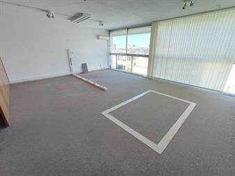 https://www.gallito.com.uy/apartamento-apartamento-en-ciudad-vieja-prox-plaza-zabal-inmuebles-21971584