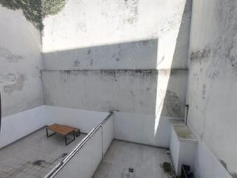 https://web5.gallito.com.uy/apartamento-apartamento-en-ciudad-vieja-prox-plaza-zabala-inmuebles-21971603