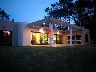 https://web5.gallito.com.uy/casa-en-golf-punta-del-este-inmuebles-21964110