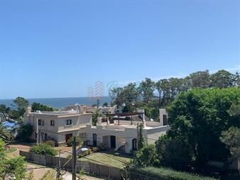 https://www.gallito.com.uy/lindo-apartamento-en-edificio-rinconada-del-mar-punta-ball-inmuebles-22425368