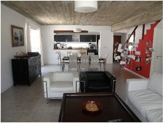 https://www.gallito.com.uy/venta-de-casa-de-3-dormitorios-en-la-barra-punta-del-este-inmuebles-19534141