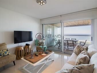 https://www.gallito.com.uy/excelente-apartamento-de-tres-dormitorios-con-vista-a-playa-inmuebles-22747176