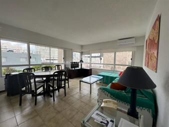 https://web5.gallito.com.uy/apartamento-en-peninsula-de-2-dormitorios-1-baño-cerca-d-inmuebles-18755608
