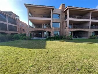 https://www.gallito.com.uy/muy-buen-apartamento-en-manantiales-ubicado-frente-a-la-pla-inmuebles-22910200