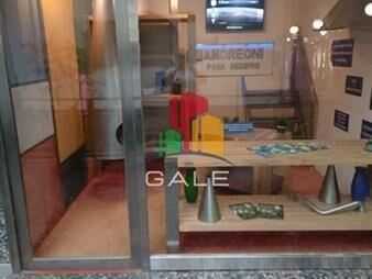 https://www.gallito.com.uy/venta-de-local-en-transitada-galeria-inmuebles-22945312