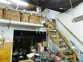 https://web5.gallito.com.uy/venta-gran-local-comercial-en-reducto-inmuebles-23148032