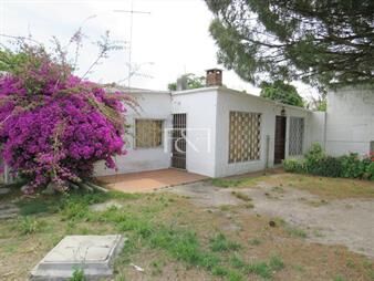 https://www.gallito.com.uy/venta-casa-y-apartamento-un-mismo-padrã³n-zona-lagomar-inmuebles-23148065