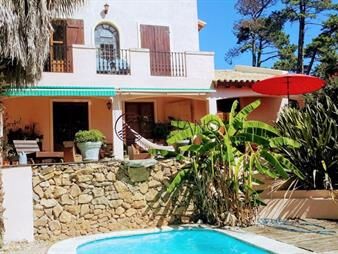 https://www.gallito.com.uy/hermosa-casa-de-4-dormitorios-con-piscina-inmuebles-21724705