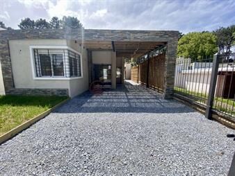 https://web5.gallito.com.uy/venta-casa-3-dormitorios-a-estrenar-en-pinares-punta-del-e-inmuebles-22258333