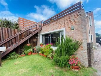 https://www.gallito.com.uy/muy-linda-casa-en-manantiales-con-excelente-ubicacion-inmuebles-18936985