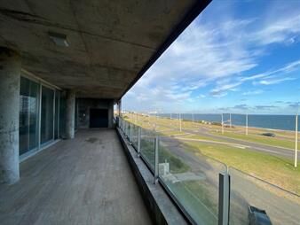 https://web5.gallito.com.uy/apto-con-vista-a-la-playa-mansa-con-estufa-a-leña-y-parri-inmuebles-22909428