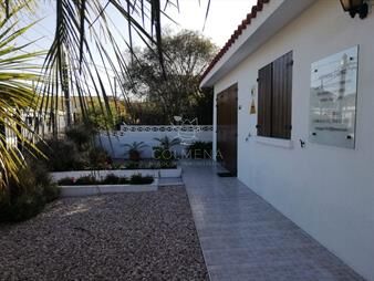 https://web5.gallito.com.uy/casa-barrio-centro-de-maldonado-inmuebles-23405313