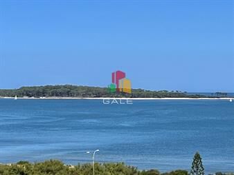 https://web5.gallito.com.uy/se-vende-todo-reciclado-en-playa-mansa-3-dormitorios-inmuebles-23505572