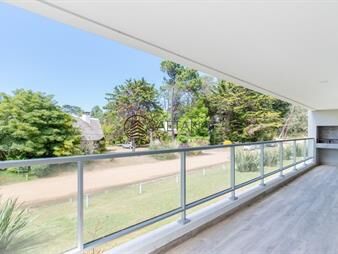 https://www.gallito.com.uy/espectacular-apartamento-duplex-de-tres-dormitorios-en-vent-inmuebles-23548701