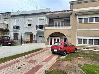 https://web5.gallito.com.uy/excelente-propiedad-sobre-agraciada-a-mts-br-artigas-inmuebles-23846472
