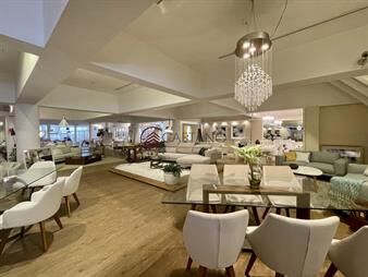https://web5.gallito.com.uy/hermoso-local-en-punta-del-este-inmuebles-21674304