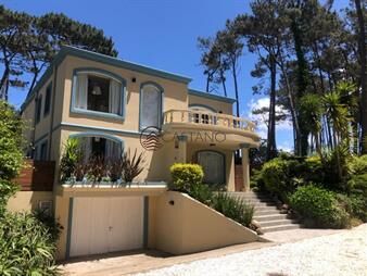 https://web5.gallito.com.uy/espectacular-casa-con-amplios-espacios-en-montoya-inmuebles-20534251