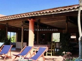 https://www.gallito.com.uy/chacra-en-venta-de-6-dormitorios-en-la-barra-inmuebles-22686141