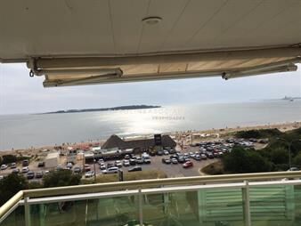 https://web5.gallito.com.uy/apartamento-en-excelente-torre-frente-a-playa-mansa-en-para-inmuebles-21202384
